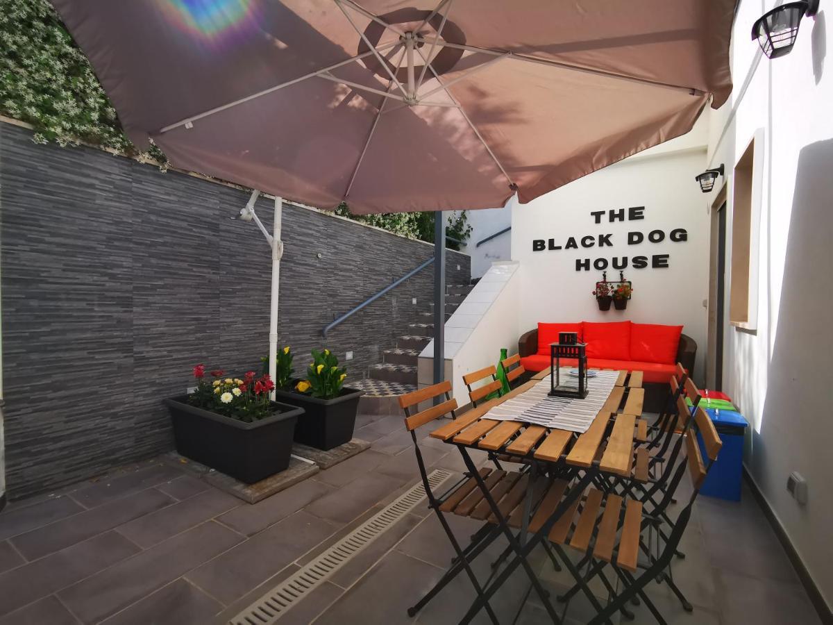 The Black Dog House فالينتْسانو المظهر الخارجي الصورة