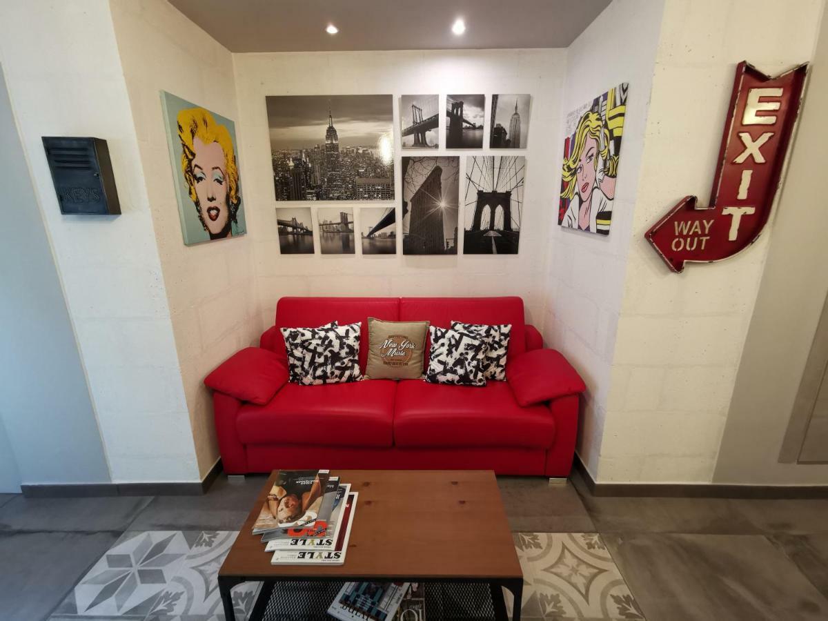 The Black Dog House فالينتْسانو المظهر الخارجي الصورة