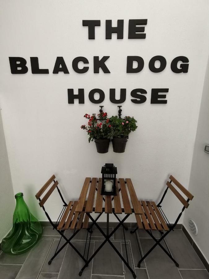 The Black Dog House فالينتْسانو المظهر الخارجي الصورة