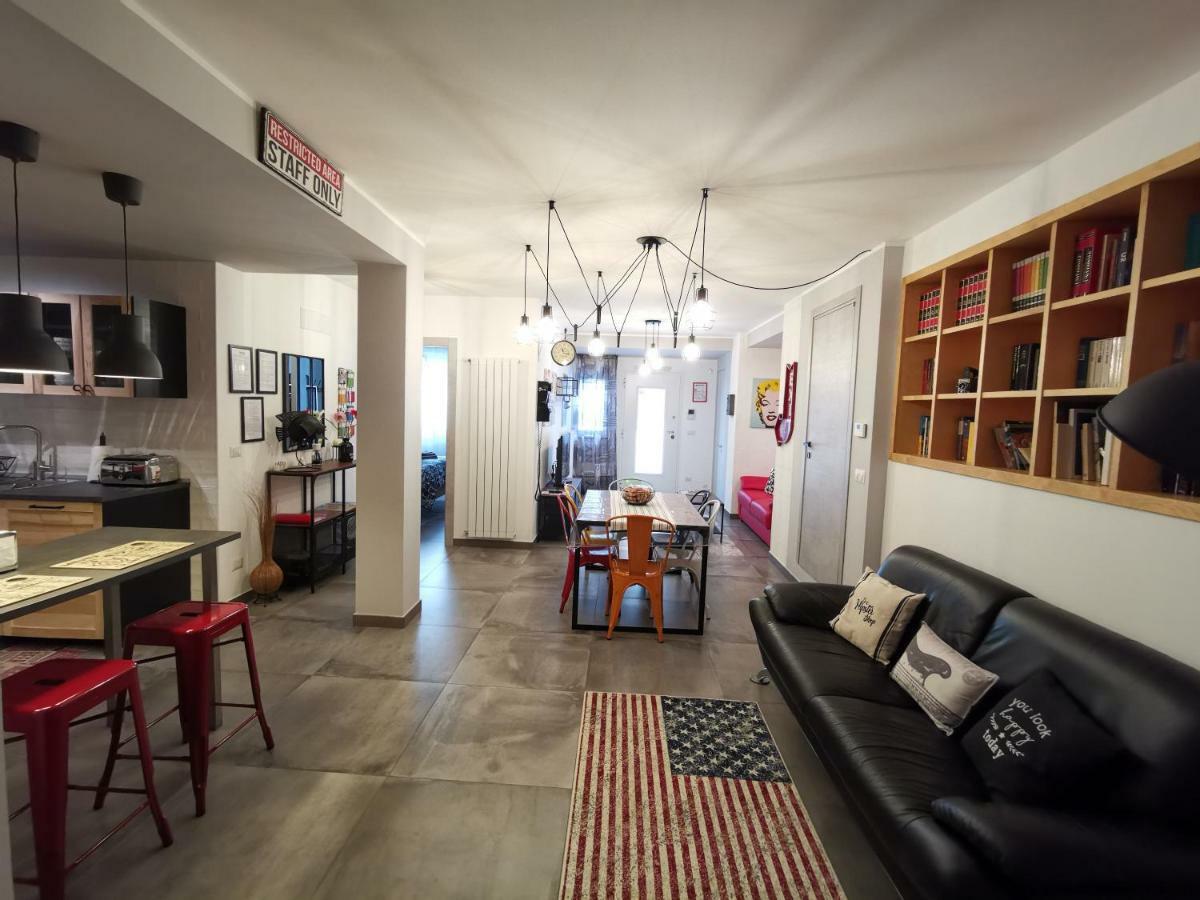 The Black Dog House فالينتْسانو المظهر الخارجي الصورة
